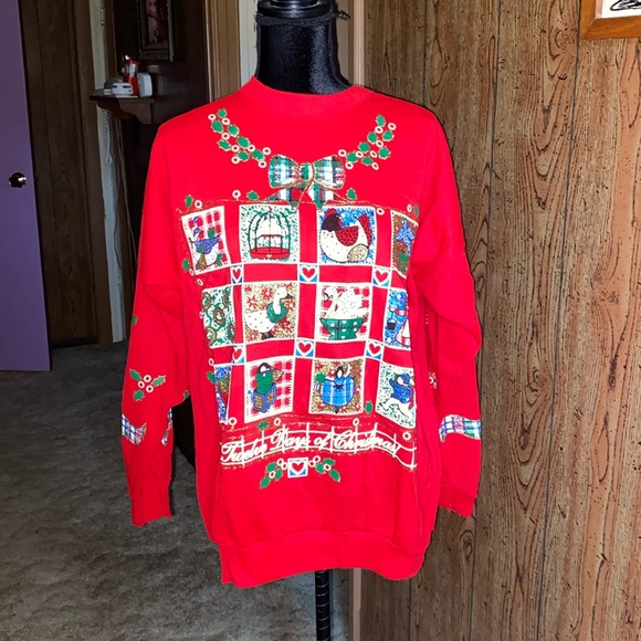 NWOT Christmas Sweatshirt by Christmas on Mainstreet - Picture 1 of 5